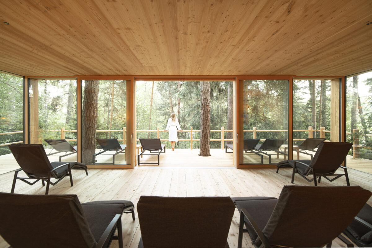 Oases of calm on vacation: where green gems create space for tranquility