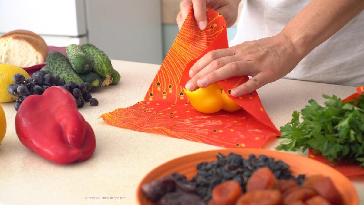 Less Waste with beeswax paper