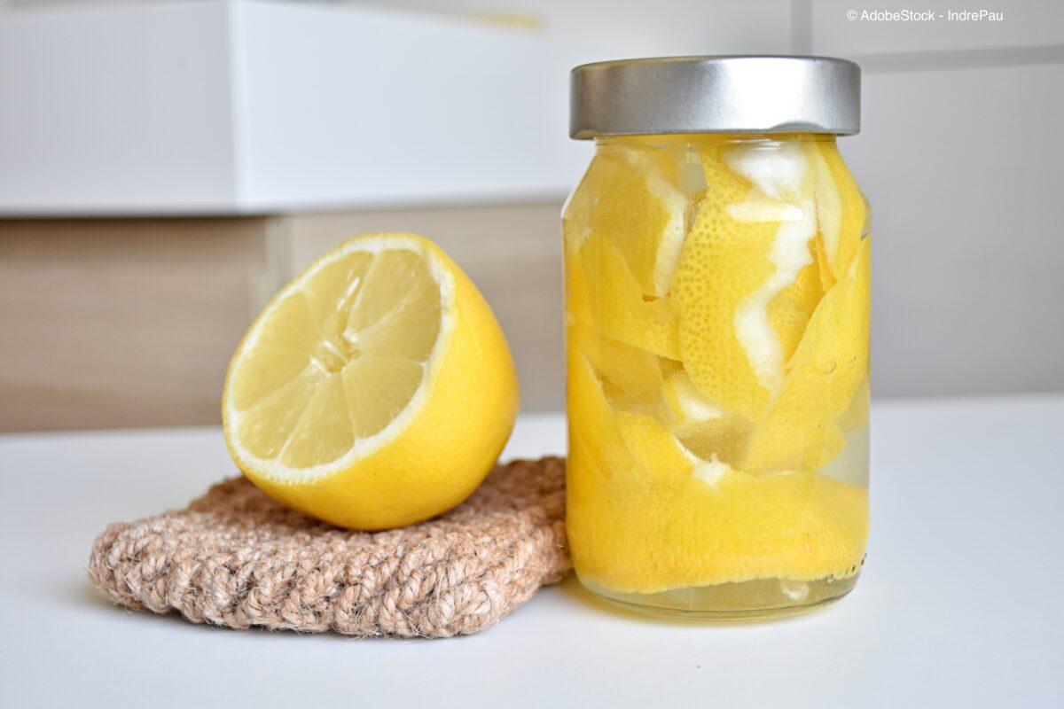 Universal cleaner made from lemon peel