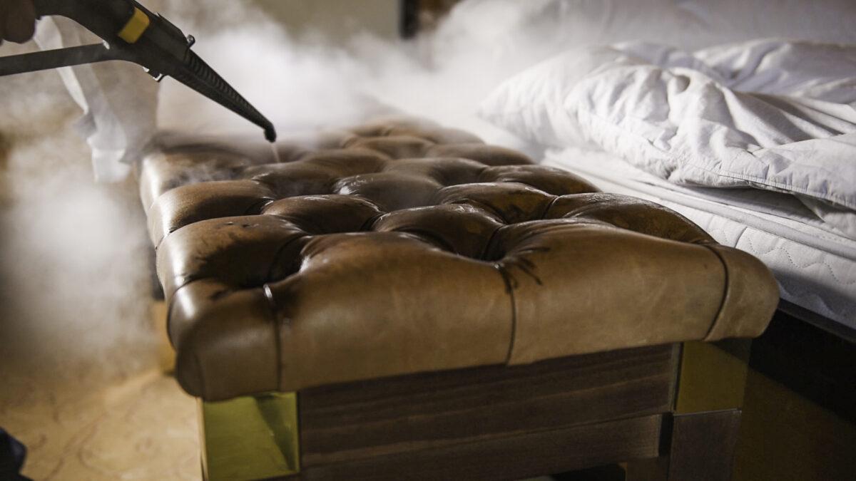 Cleaning leather furniture with micro dry steam