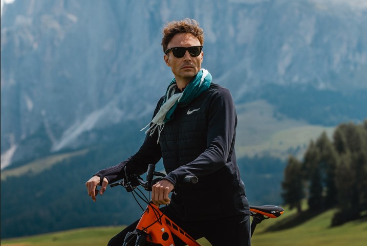 Man on an e-bike in the Dolomites