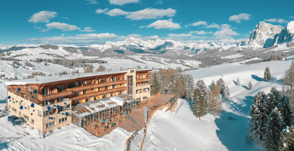 Nachhaltiges Hotel Paradiso Pure.Living Vegan Hotel in den Dolomiten im Winter